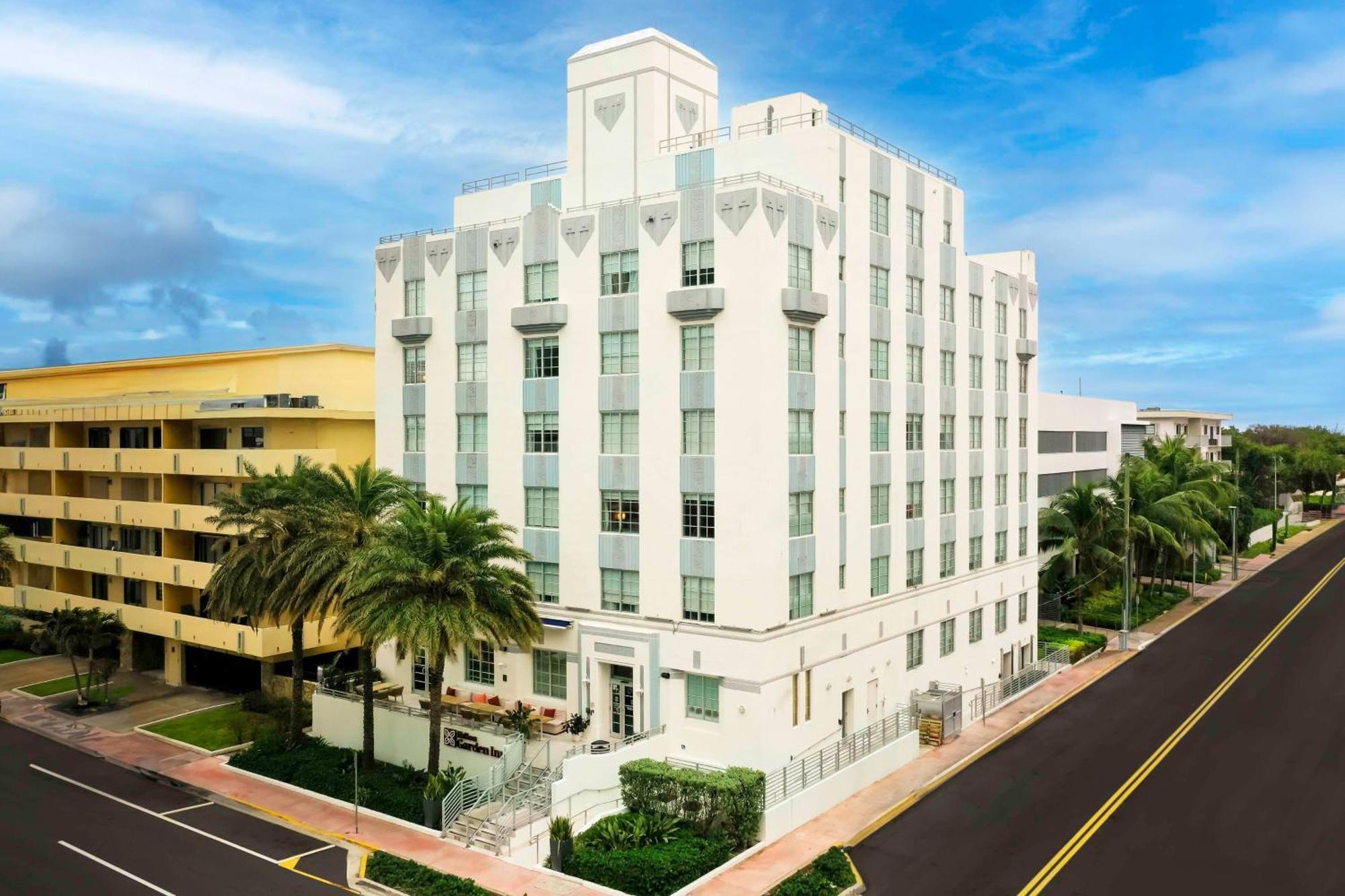 Hilton Garden Inn Miami South Beach Miami Beach Exterior photo